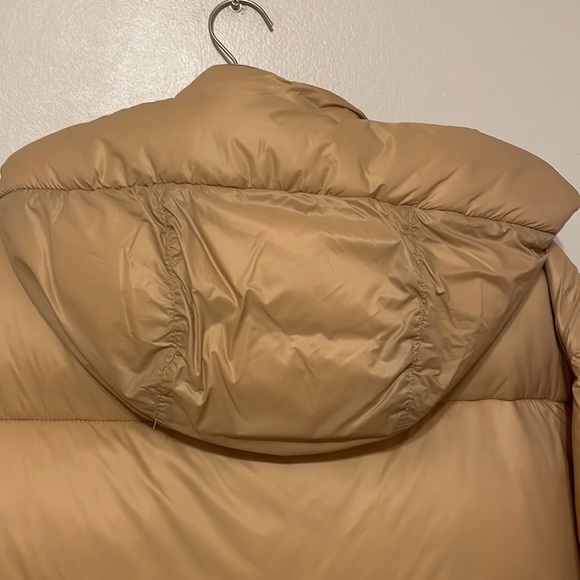 Abercrombie & Fitch Oversized Puffer - Picture 13 of 14